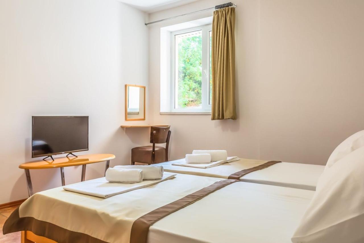 Motel Ljetni Raj Baška Voda Eksteriør billede